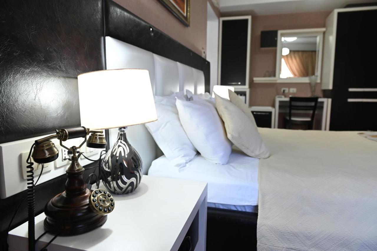 Hotel Liss Лежа Екстер'єр фото