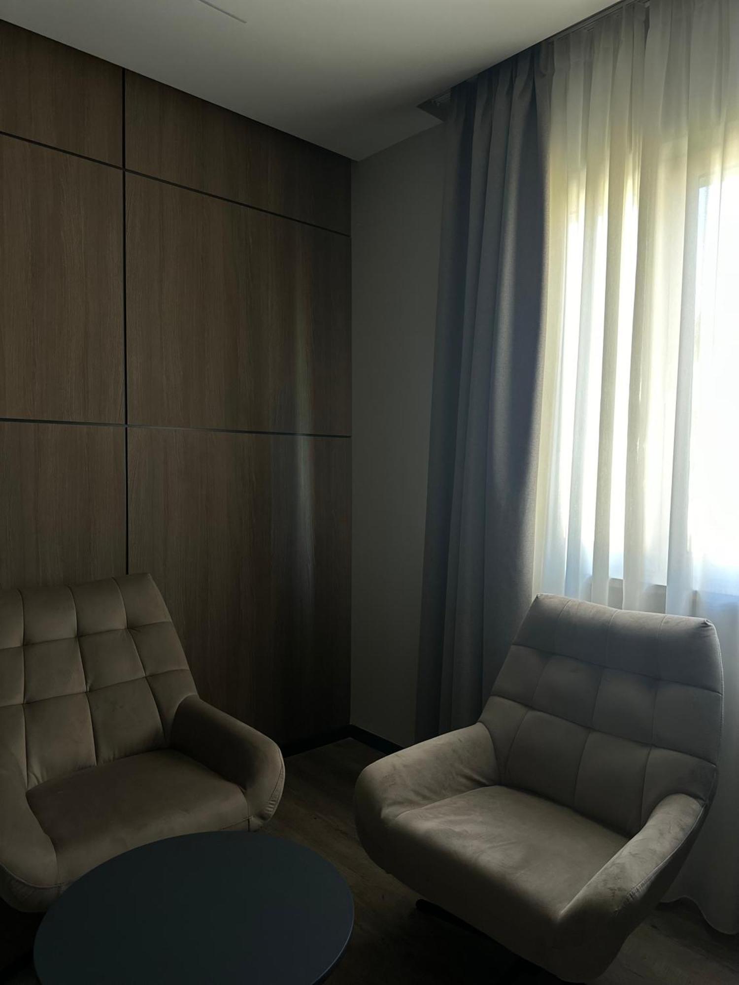Hotel Liss Лежа Екстер'єр фото