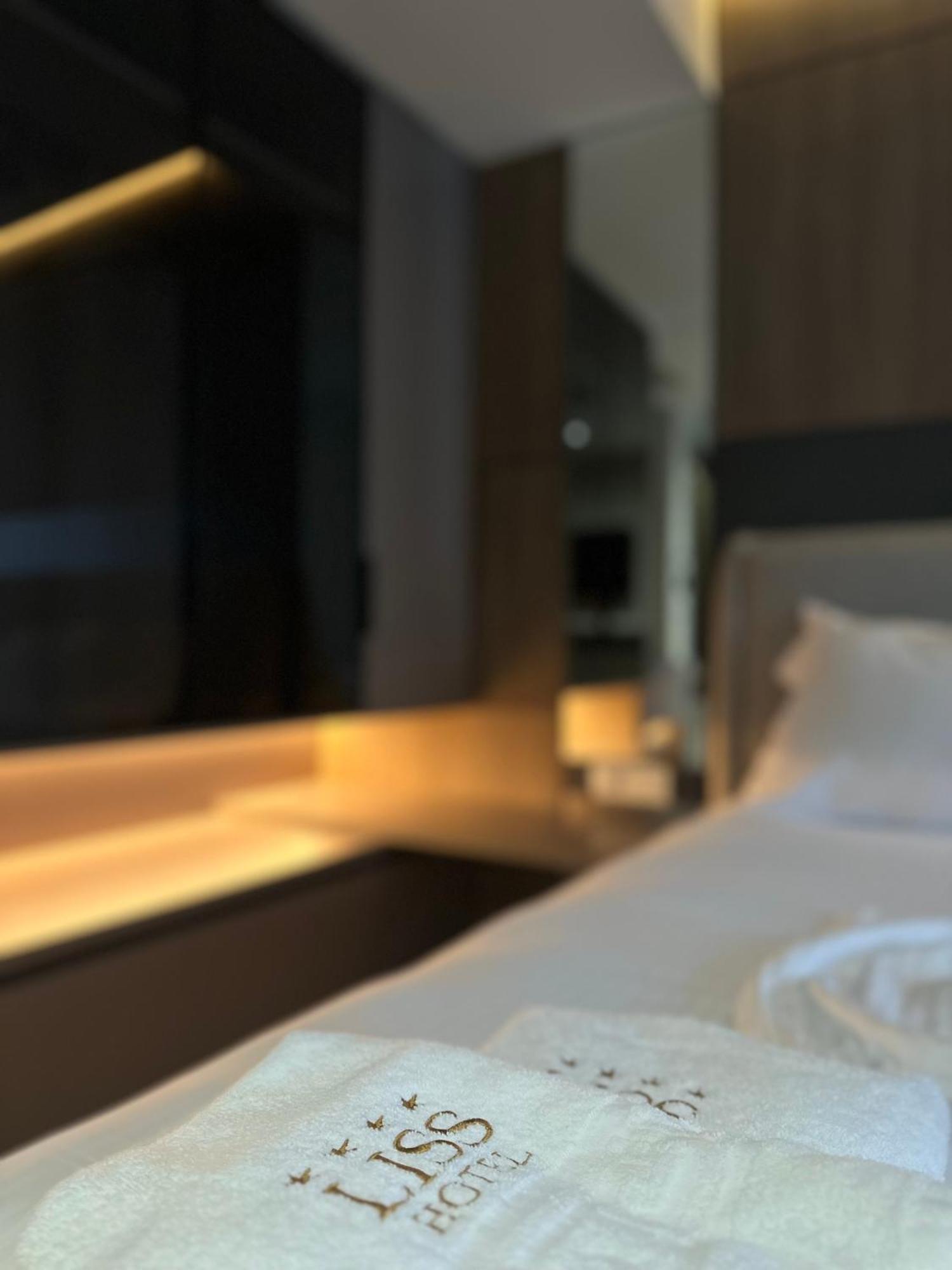 Hotel Liss Лежа Екстер'єр фото